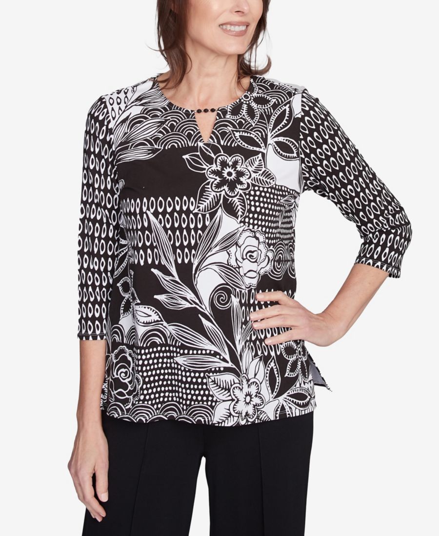 

Женская блузка Natural Instinct с однотонной отделкой, нашивками и бисером, разрезом на шее Alfred Dunner, Black Multi