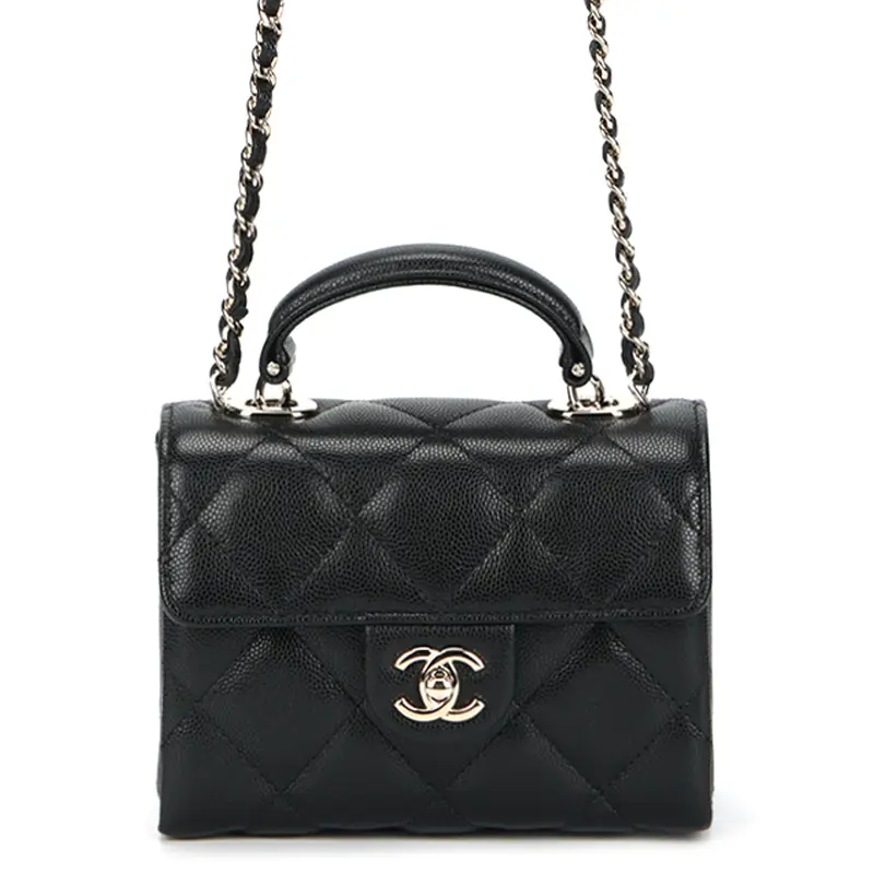 CHANEL Кожаная женская сумка через плечо черного цвета — фото 2