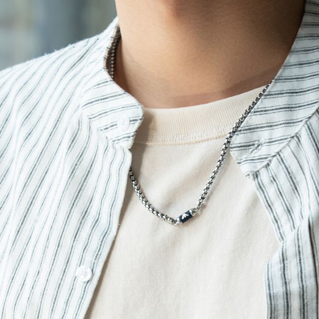 

Стальной кулон для мужчин EMPORIO ARMANI