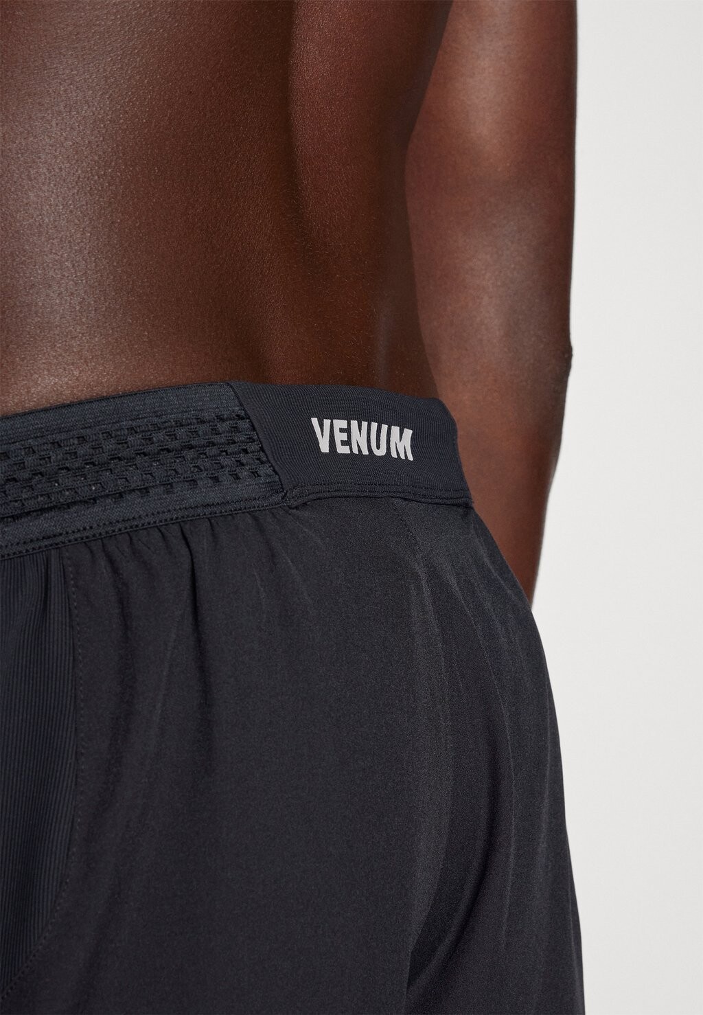 

Спортивные шорты FIT AIR TRAINING SHORTS Venum, черный
