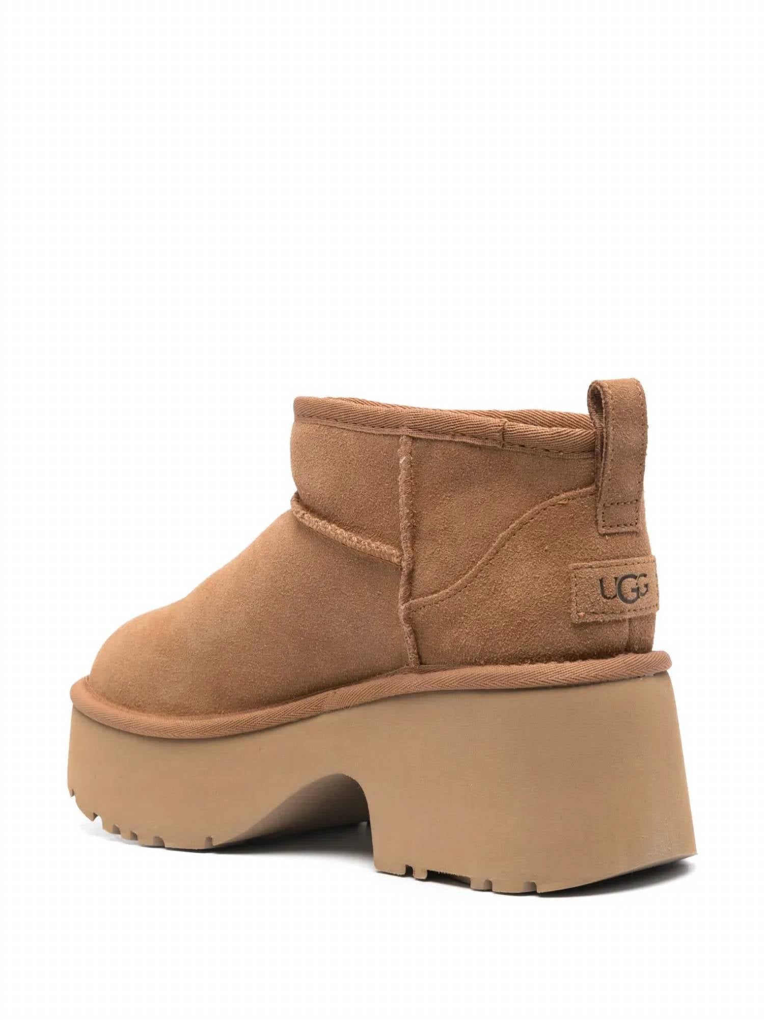 Женские классические ультра-мини сапоги New Heights в цвете каштан UGG, Chestnut — фото 2