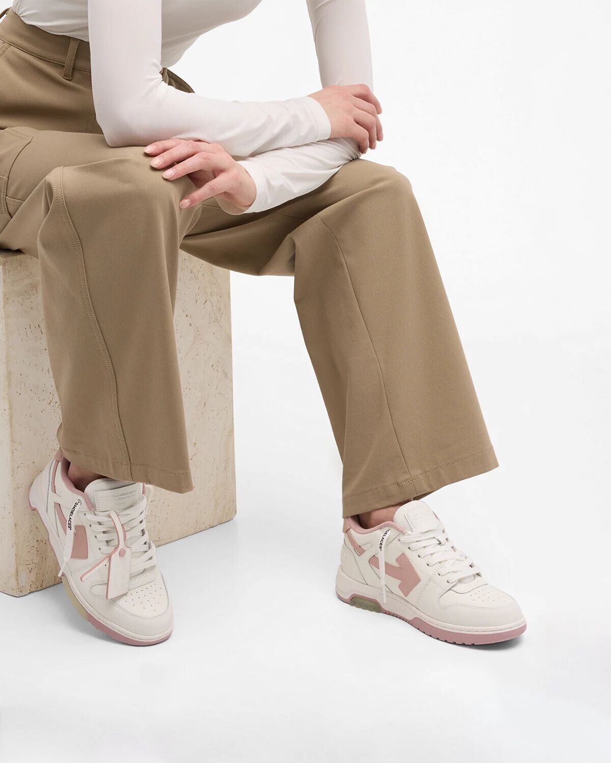 Двухцветные кроссовки Out Of Office Off-White, цвет White Pink — фото 2