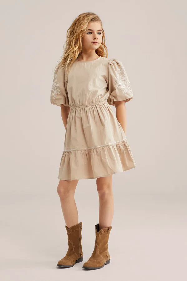 Повседневное платье We Fashion, Beige
