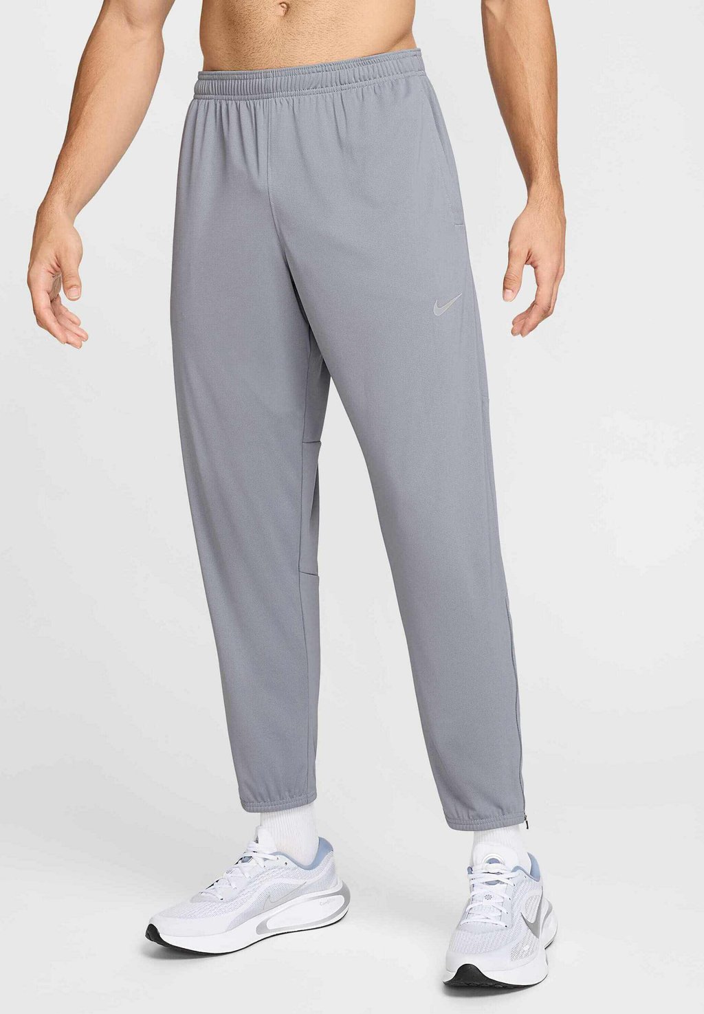 

Спортивные штаны CHALLENGER Nike Performance, серый