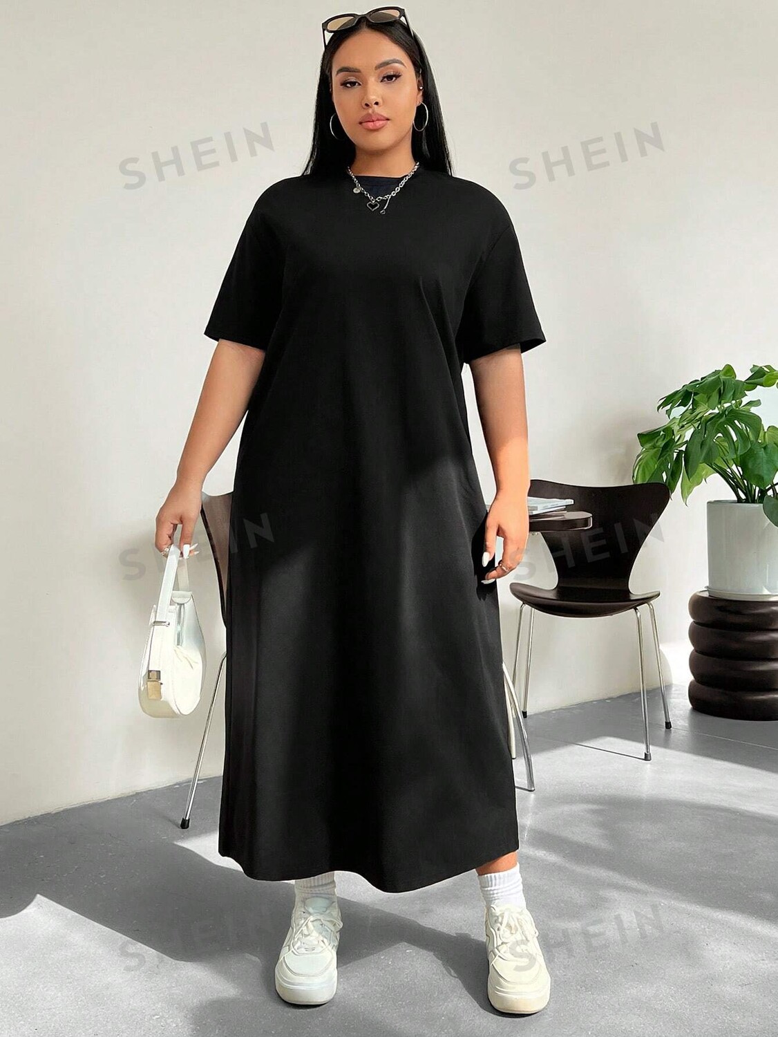 

EZwear Платье-футболка больших размеров, круглый вырез, короткие рукава Shein, черный
