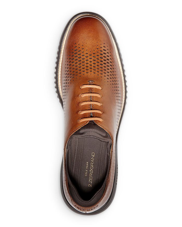 Мужские оксфордские туфли 2.ZERØGRAND Laser Wingtip Cole Haan, коричневый — фото 2