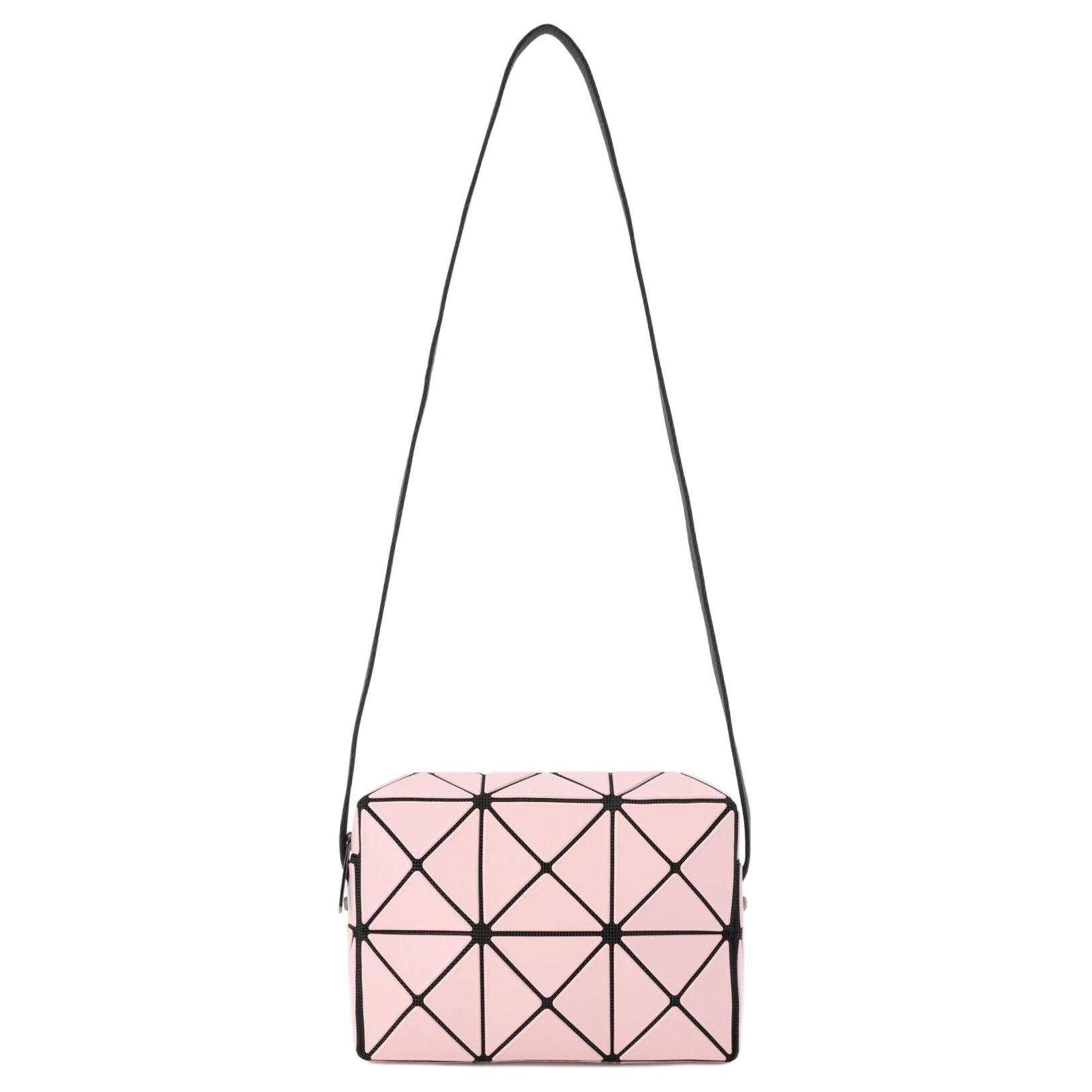 

ISSEY MIYAKE Сумка через плечо из поливинилхлоридной смолы женская розовая