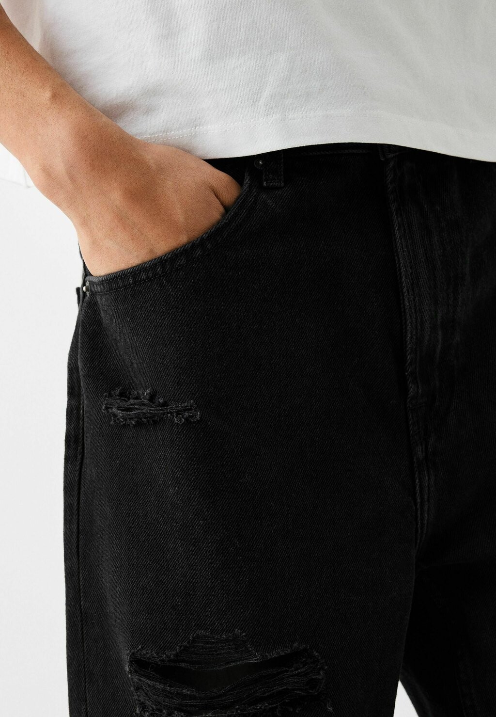 

Джинсовые шорты Vintage With Rips Bermuda Bershka, черные