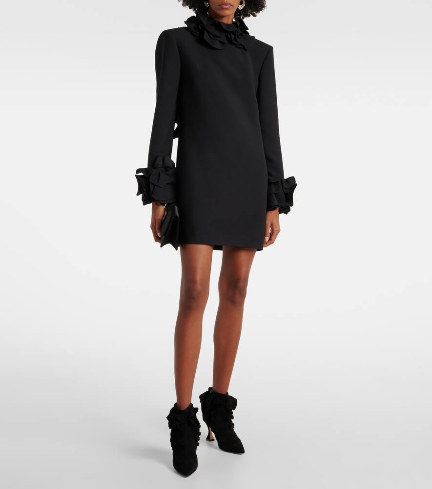 Помпа замшевые ботинки с рюшами на щиколотке Manolo Blahnik, 0015 Blck — фото 3
