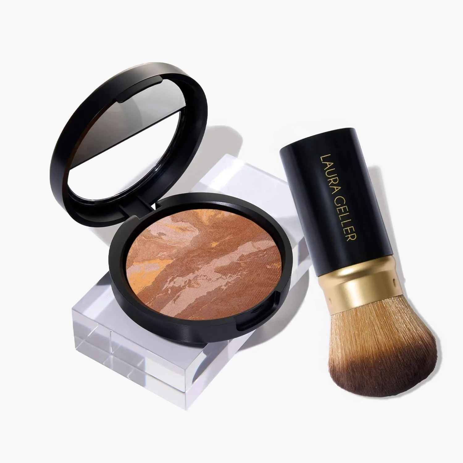 Набор для макияжа LAURA GELLER Baked Balance-n-Brighten Foundation с выдвижной кистью-аэрографом кабуки, песочный цвет (2 шт.), Sand