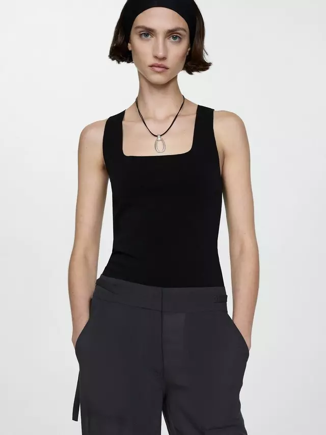 

Топ Mango Mag Square Neck, черный