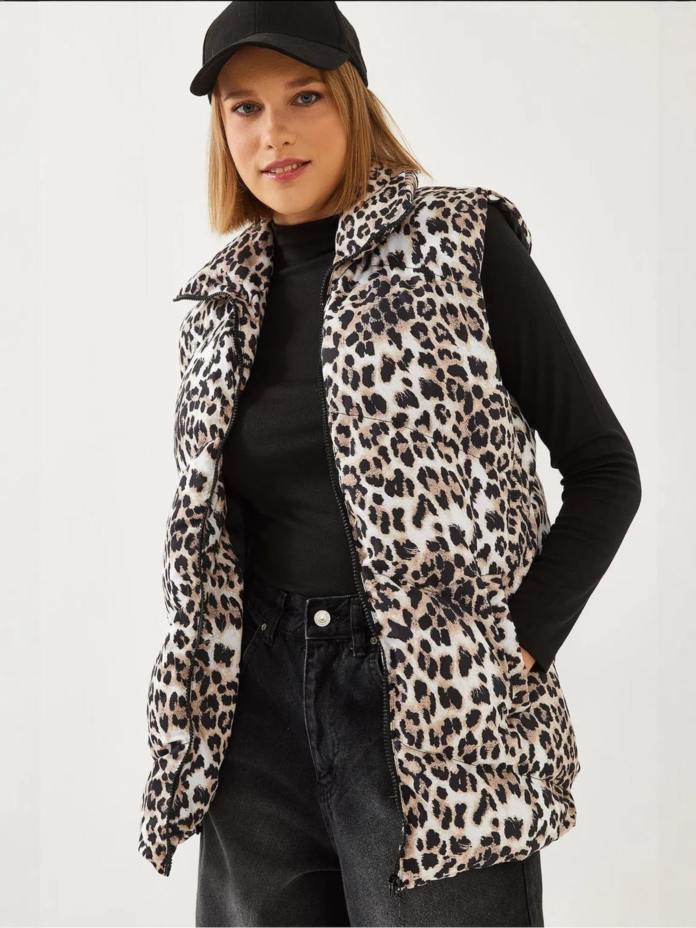 

Bianco Lucci Жилет в цвете беж, экрю