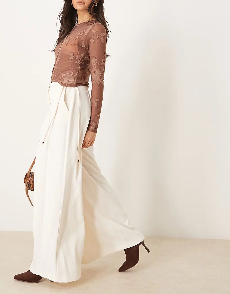 

Широкие элегантные брюки ASOS DESIGN кремового цвета со складками