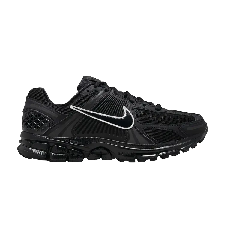 

Кроссовки Wmns Air Zoom Vomero 5, черный/белый