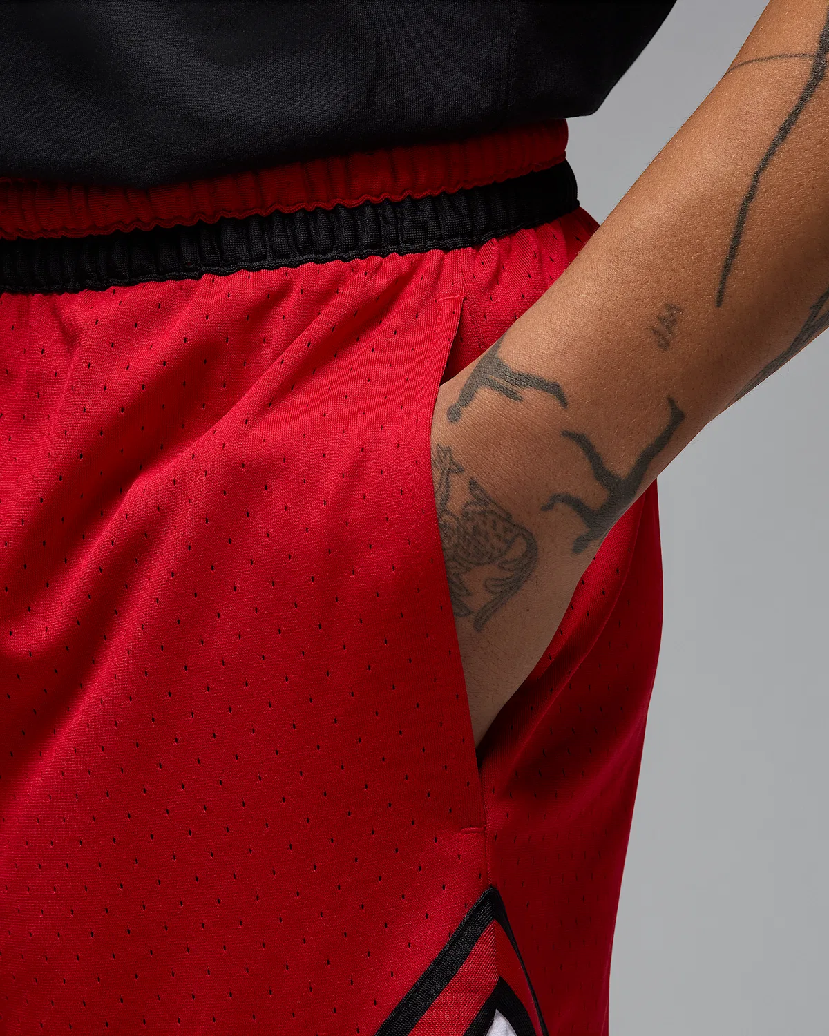 Мужские шорты Jordan Sport Dri-FIT Mesh Diamond, Gym Red/White/Black — фото 4