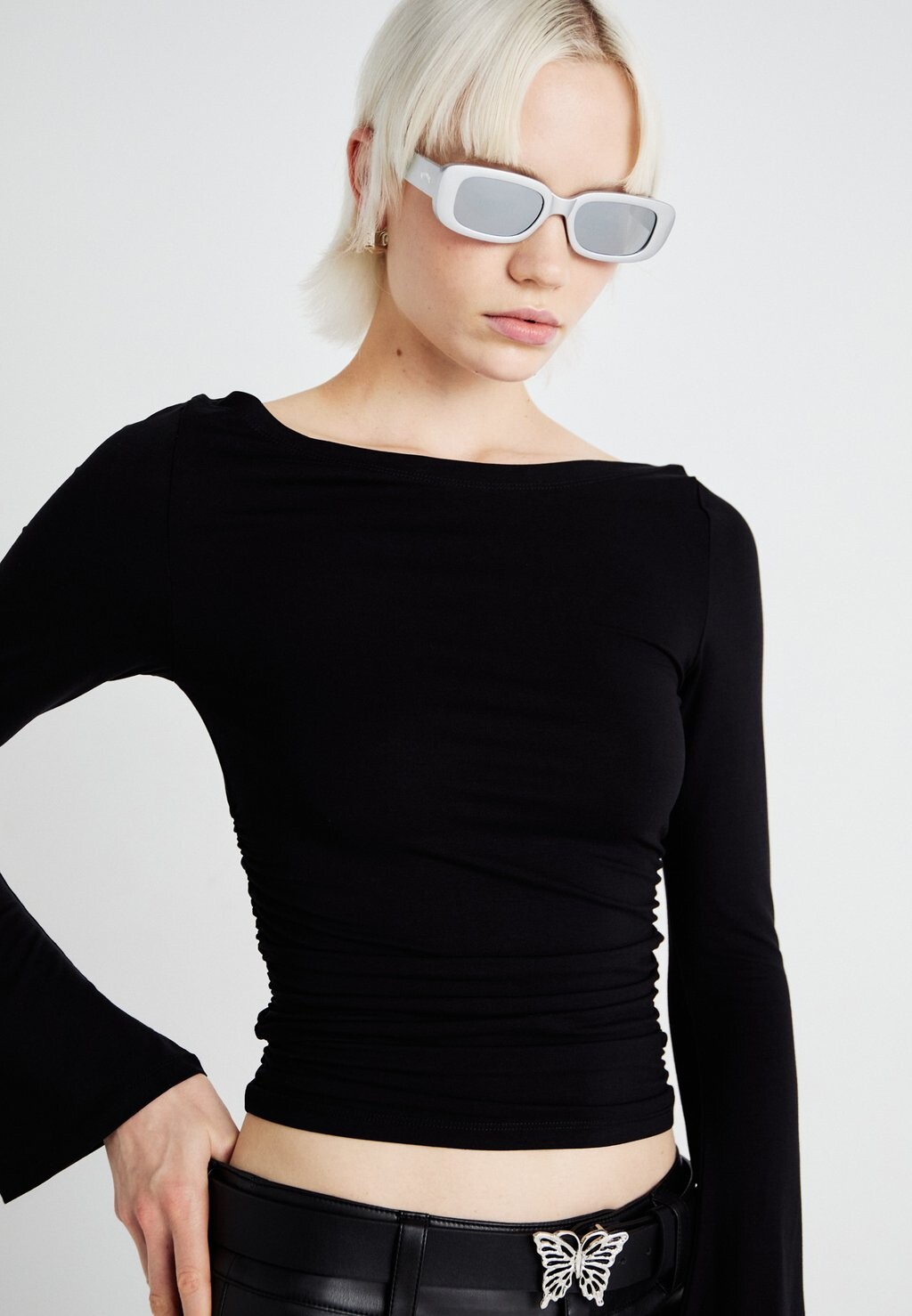 

Топ с длинными рукавами SOFT TOUCH BOATNECK Gina Tricot, черный