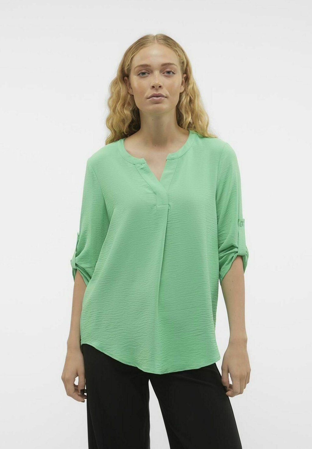

Блузка Vero Moda, цвет katydid