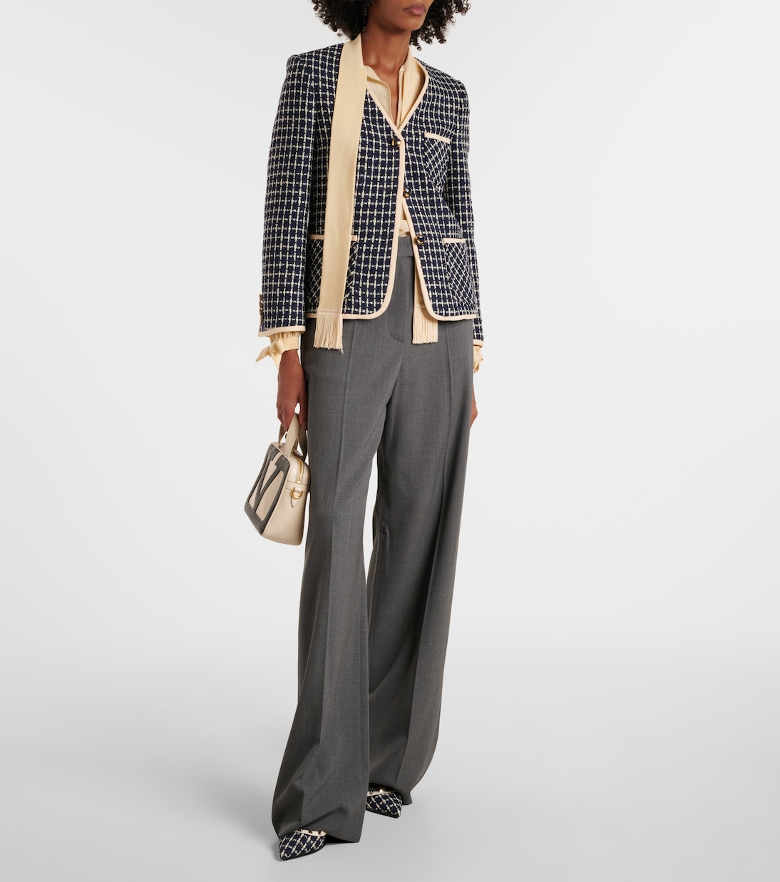 Туфли Rockstud 100 из букле с кожаной отделкой Valentino Garavani, Blu-Avorio/Ivory — фото 3