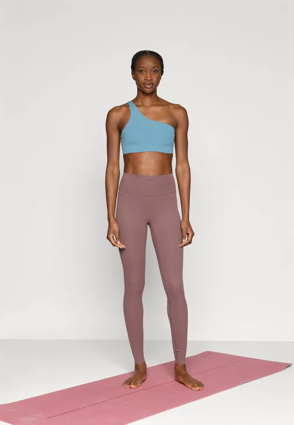 W nk df zenvy hr useam leggings Nike Performance, Tattoo/White — фото 2