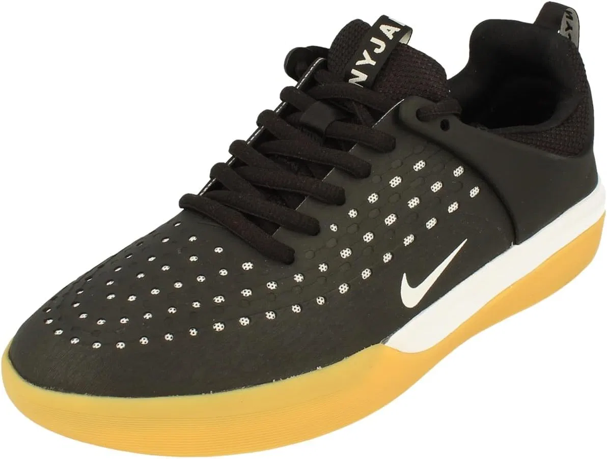 Кроссовки для скейтбординга Nike SB Zoom Nyjah 3, Black/Black/White/White