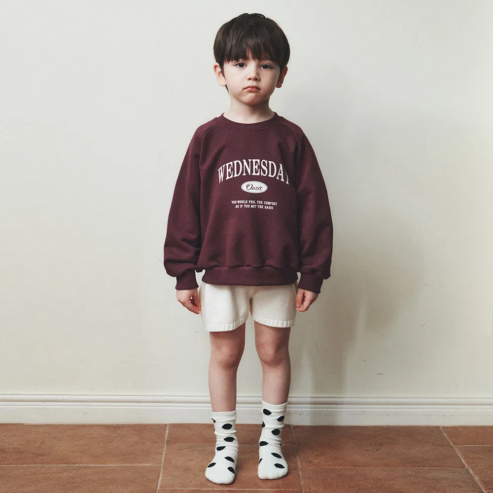 Детский свитшот Signature Raglan винный от Wednesdayoasis Kids — фото 2