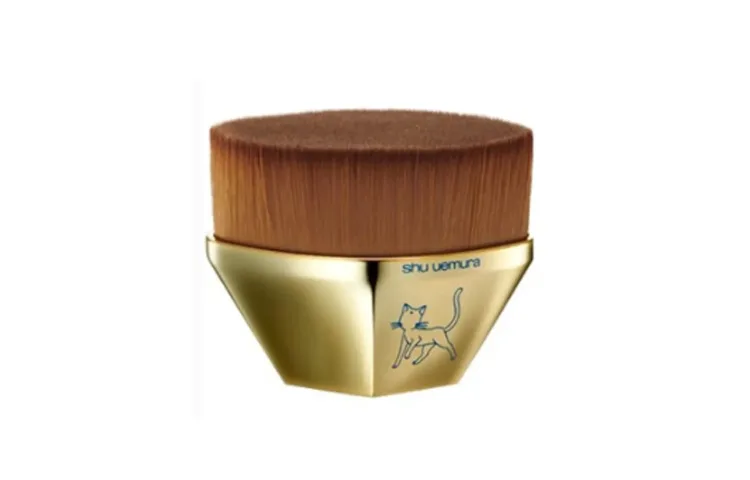 Портативная кисть для тонального крема Sailor Moon Joint Name Shu Uemura, Foundation Brush