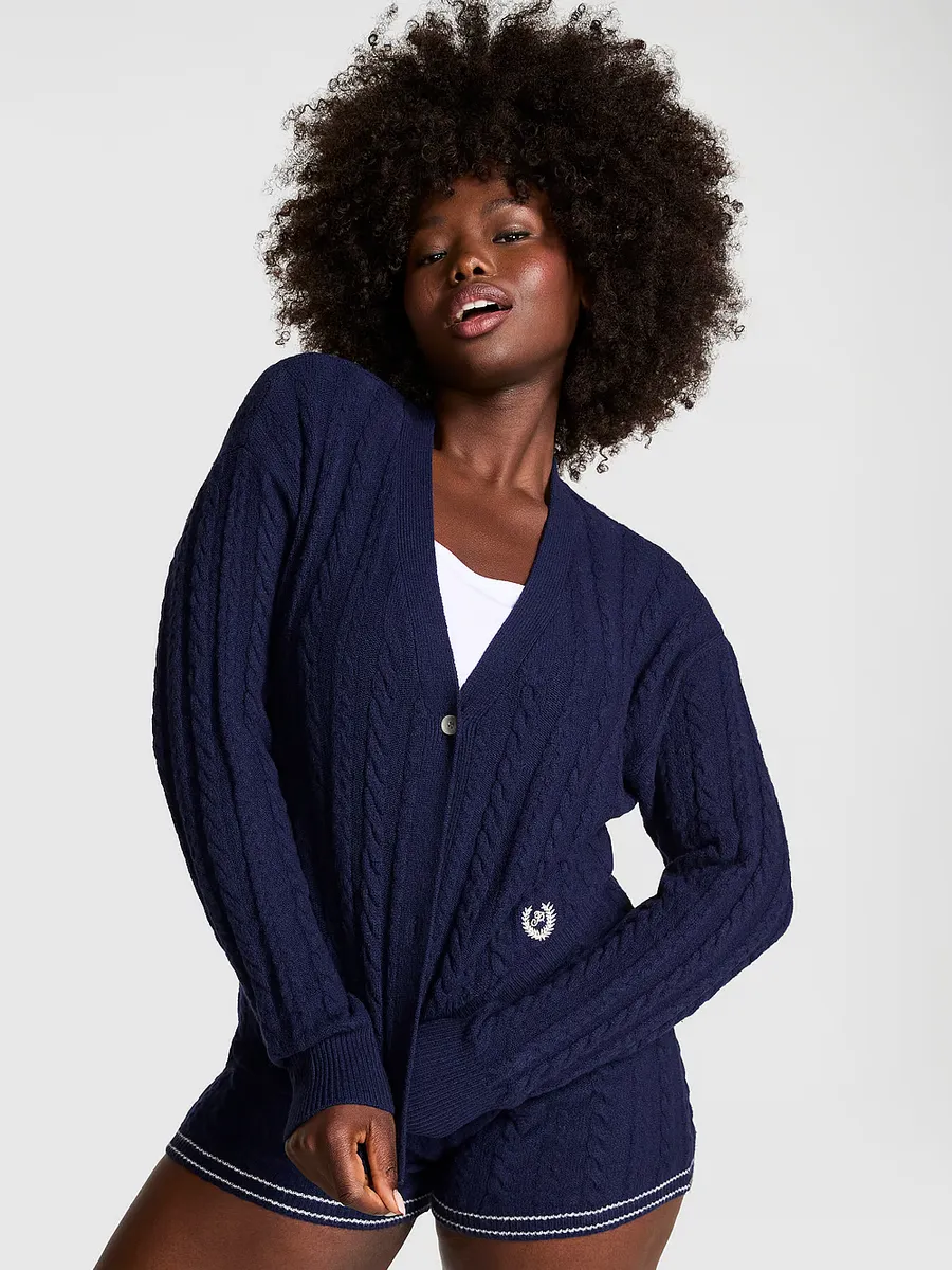 

Укороченный кардиган вязанной косой тканью Collegiate Pink, цвет Midnight Navy
