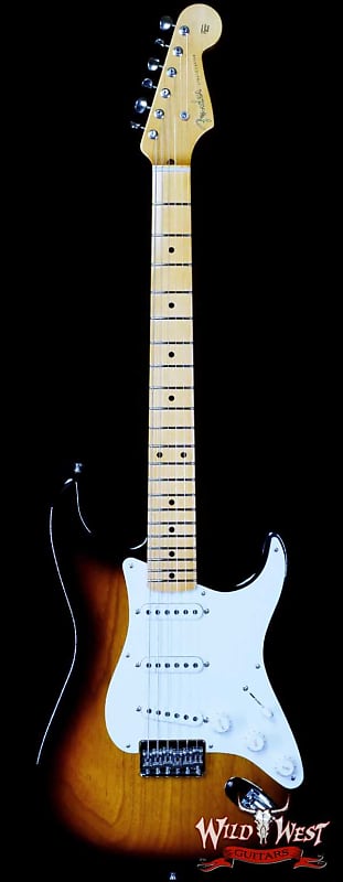 

Электрогитара Fender Custom Shop Vintage Custom '55 1955 Hardtail Stratocaster Time Capsule Package Aged 2 Tone Sunburst