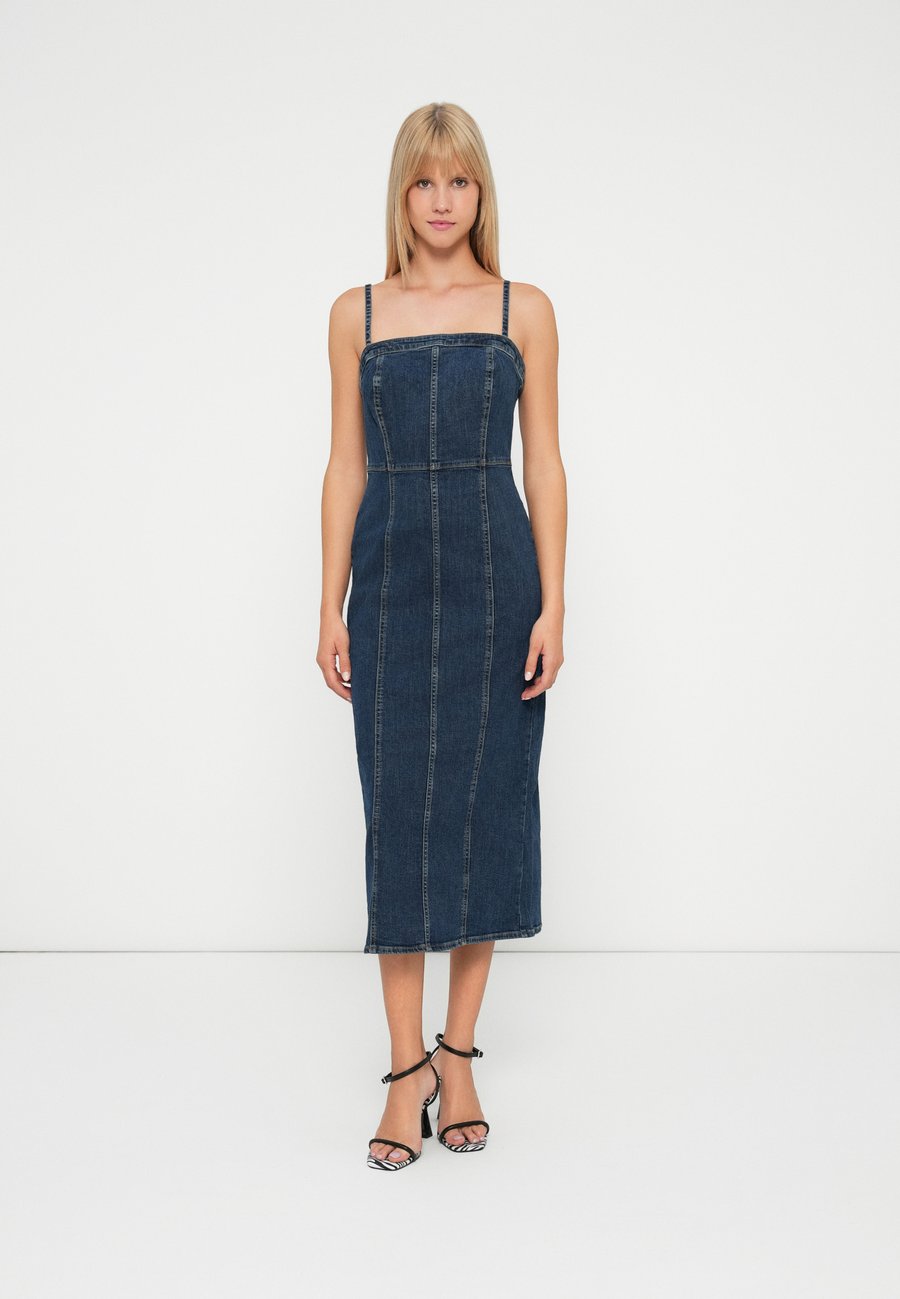 

Платье Levi's SEAMED BUSTIER DRESS, Dark Blue Denim/Dark-Blue Denim