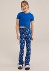 

Базовая футболка We Fashion, темно-синий