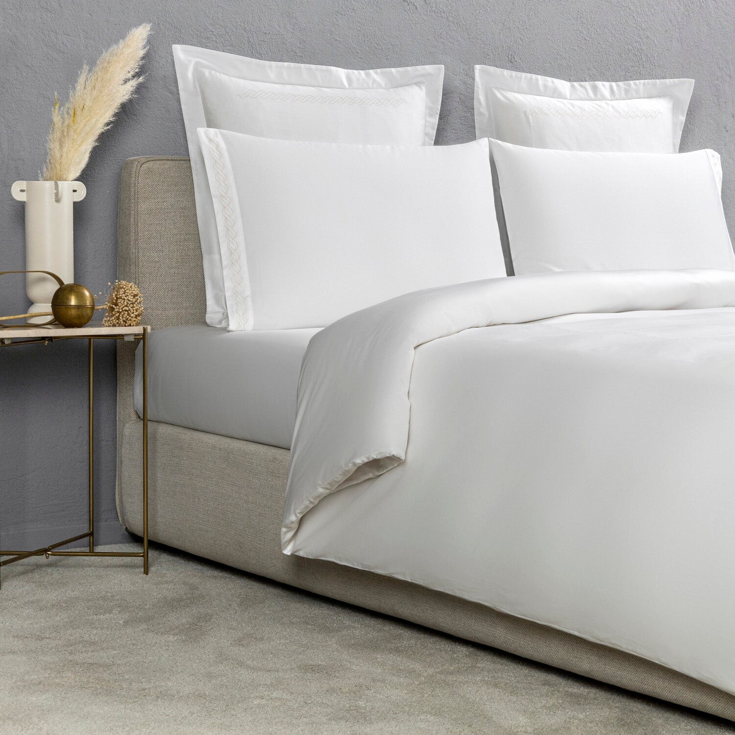 

Пододеяльник Frette Taormina с вышивкой, цвет White/Ivory