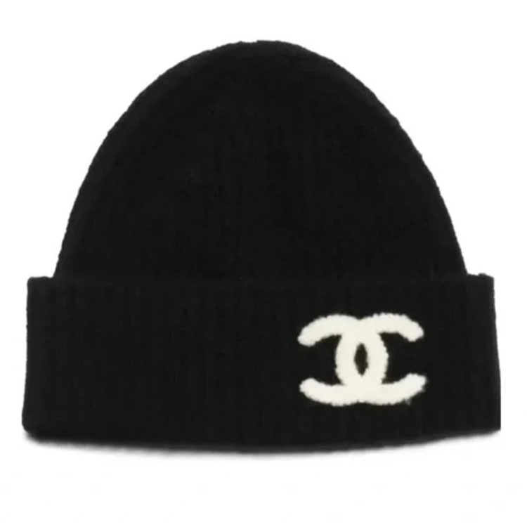 

Шапка унисекс CHANEL