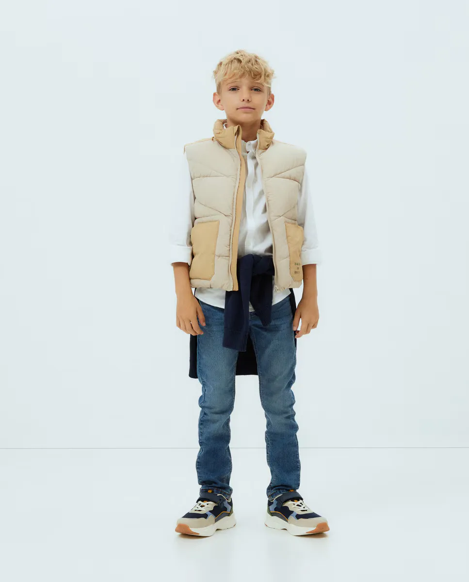 

Жилет для мальчика с фантазийными вырезами Kids El Corte Inglés, бежевый