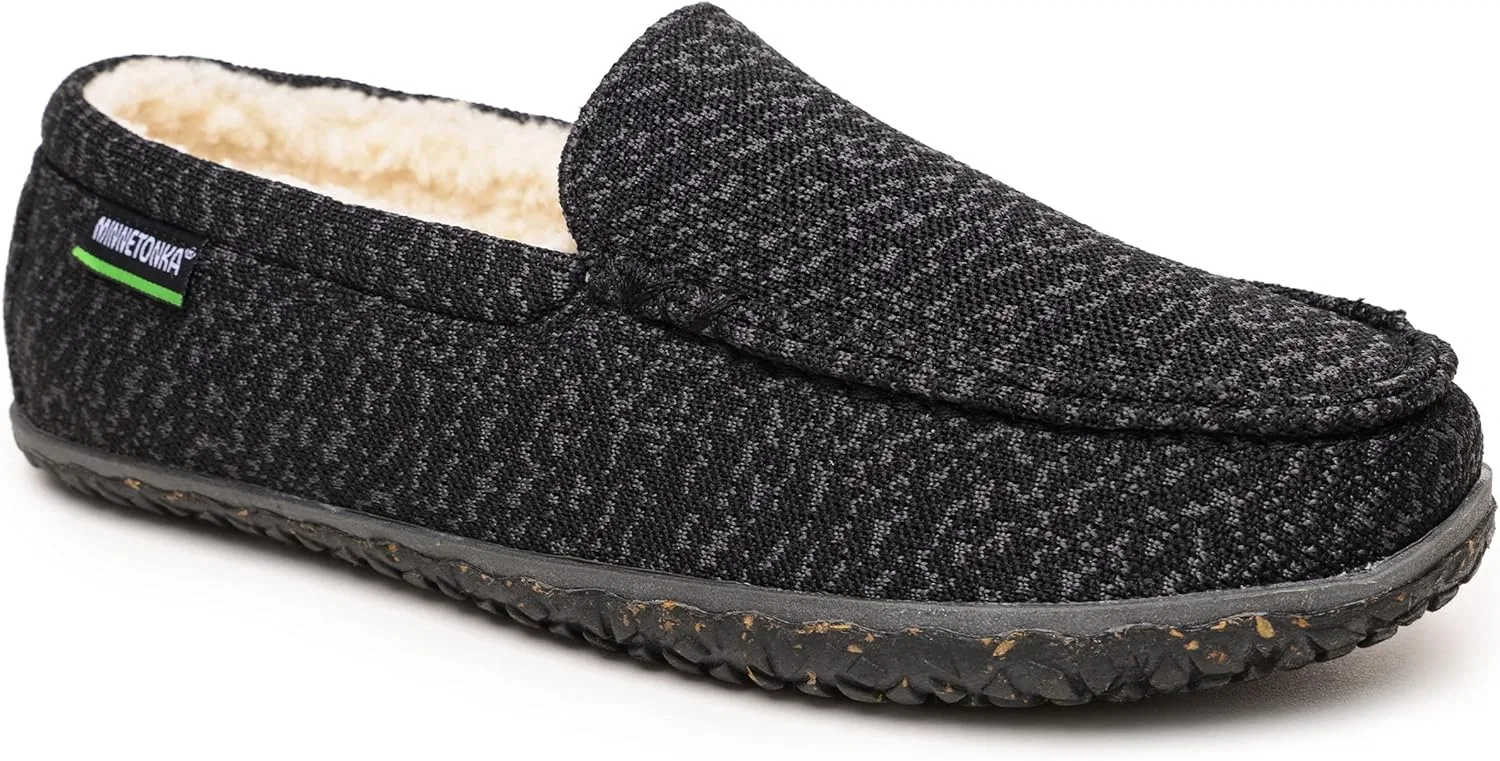 Мужские повседневные лоферы Minnetonka Eco Elm Slip-On с подкладкой из переработанной берберской ткани, съемной анатомической стелькой, резиновой подошвой MinnTREAD с тройным протектором и верхом из переработанной ткани, Black
