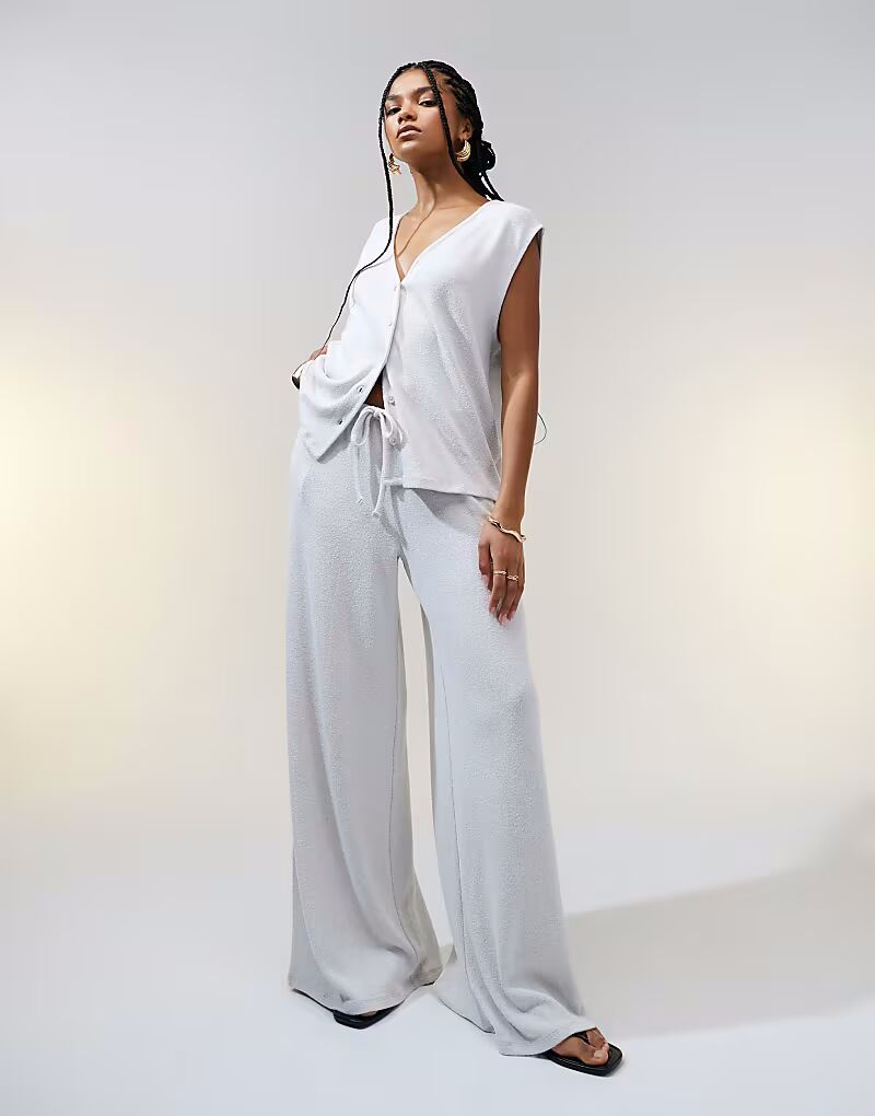 

Широкие брюки из текстурированного трикотажа Asos Design, серо-бежевый