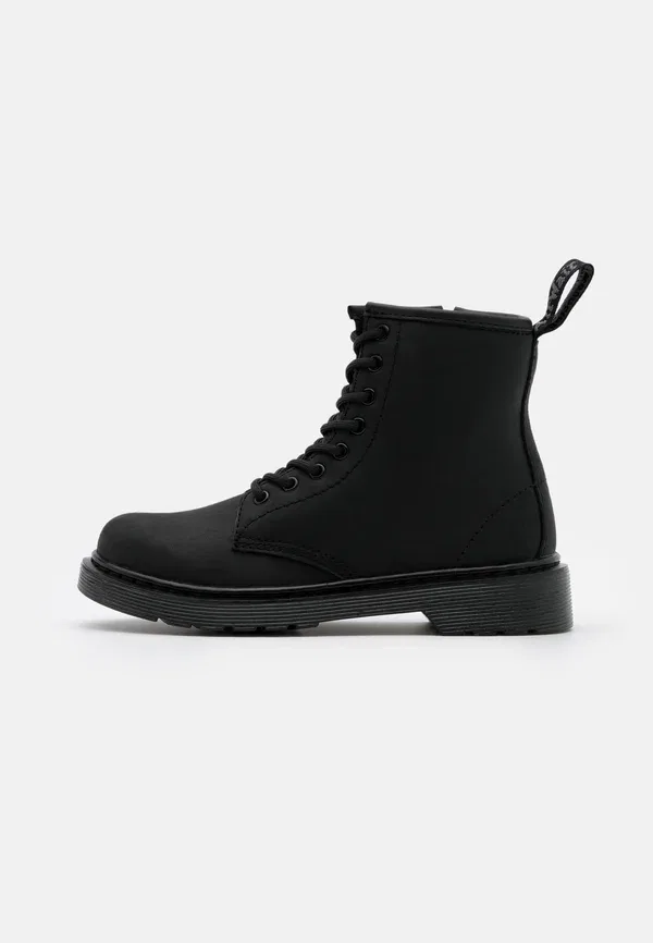 Ботинки Dr. Martens 1460 Serena Mono Republic WP, водонепроницаемые, черные