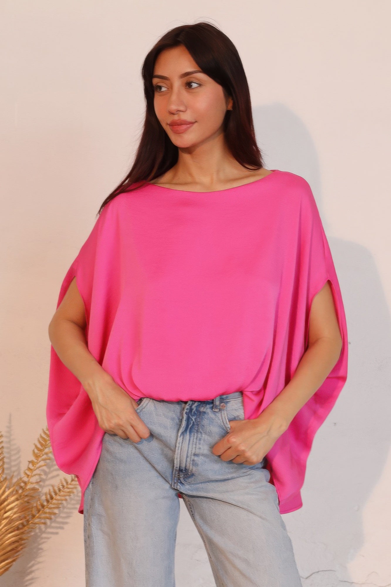 

Кафтан из стираного полиэстера и шелка с вырезом-лодочкой TRUEDAMES, фуксия