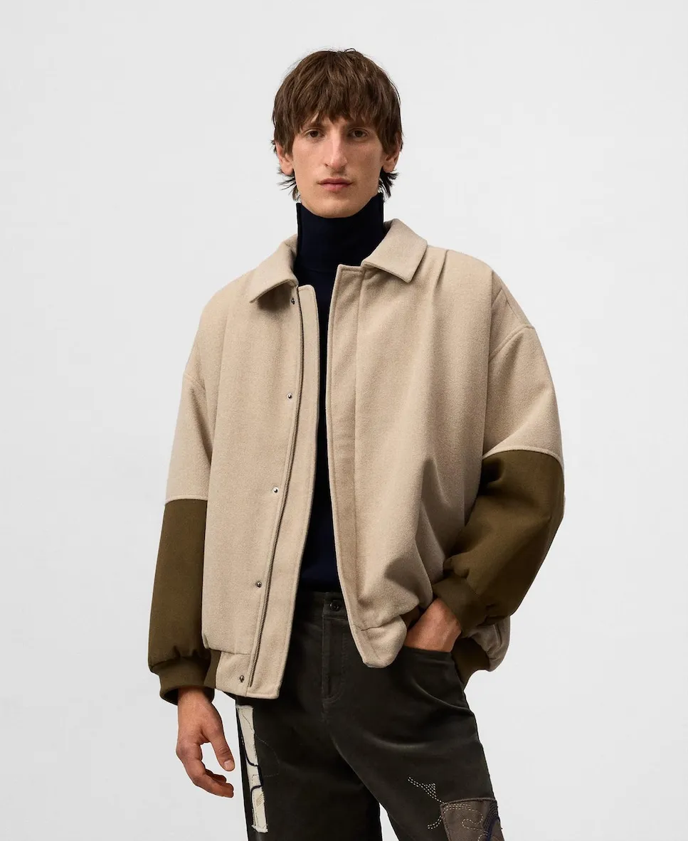 

Мужская комбинированная бомбер в бежевом цвете Adolfo Dominguez