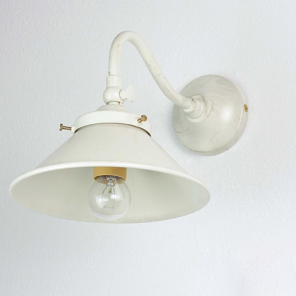 

Настенный светильник E14 Shabby White Настенный светильник из натуральной латуни Licht-Erlebnisse
