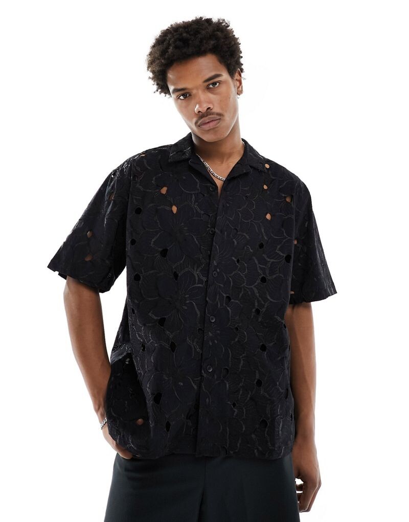 

Черная рубашка оверсайз с цветочной вышивкой ASOS DESIGN