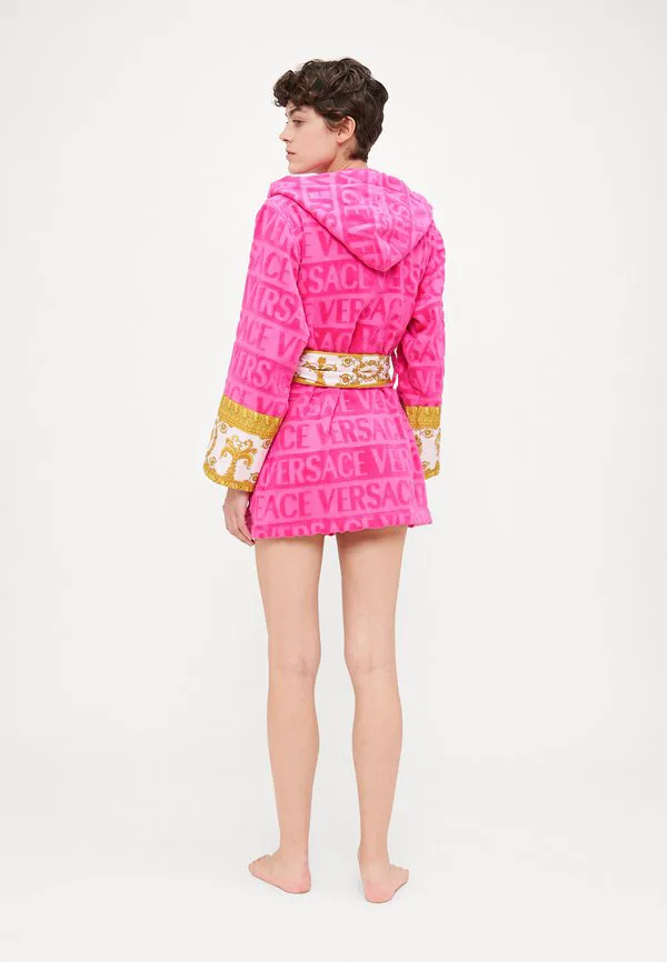 Короткий банный халат с капюшоном, халат в стиле барокко. Versace, Pink — фото 3