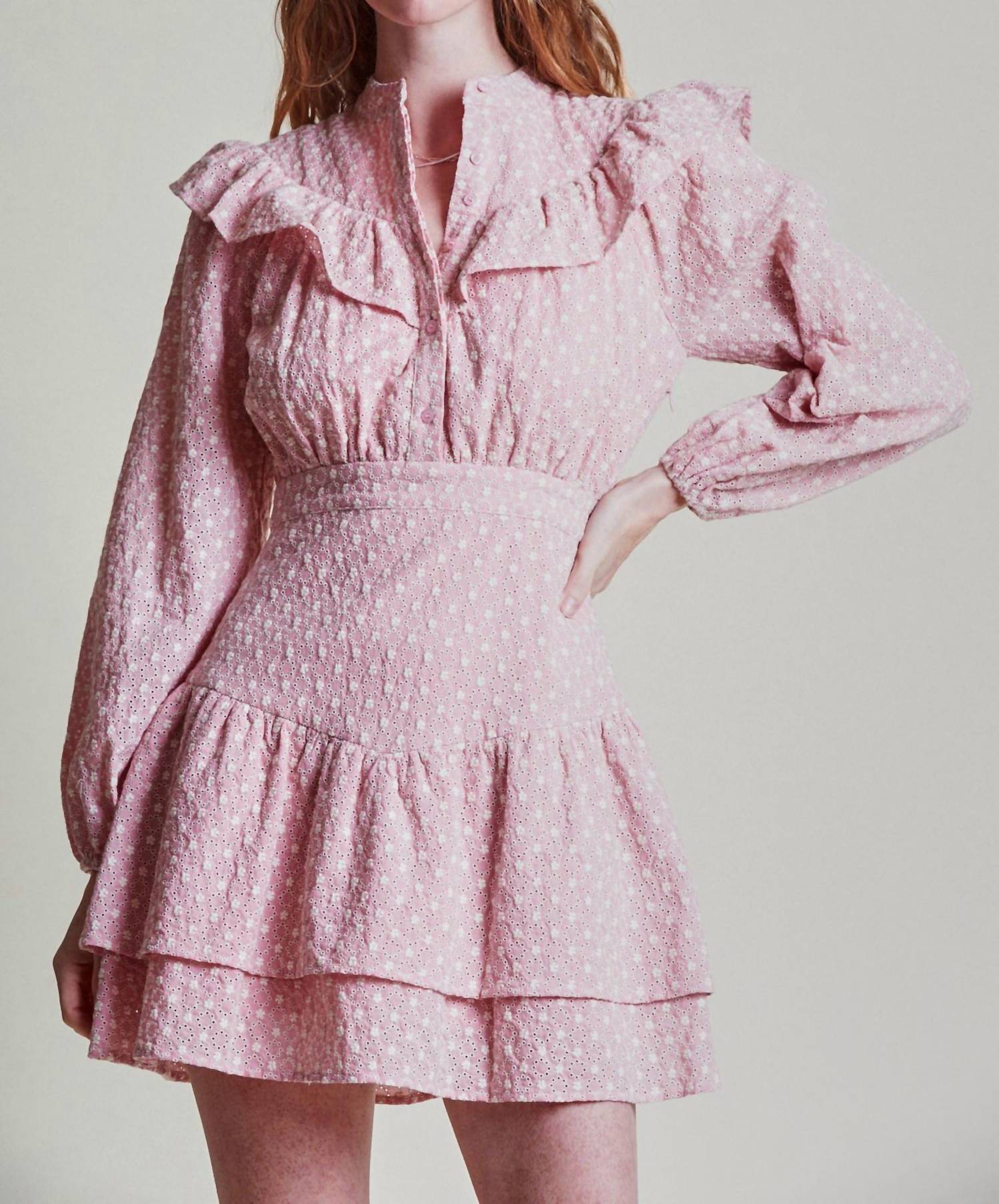 

Платье Гвинет в розовом цвете THE SHIRT