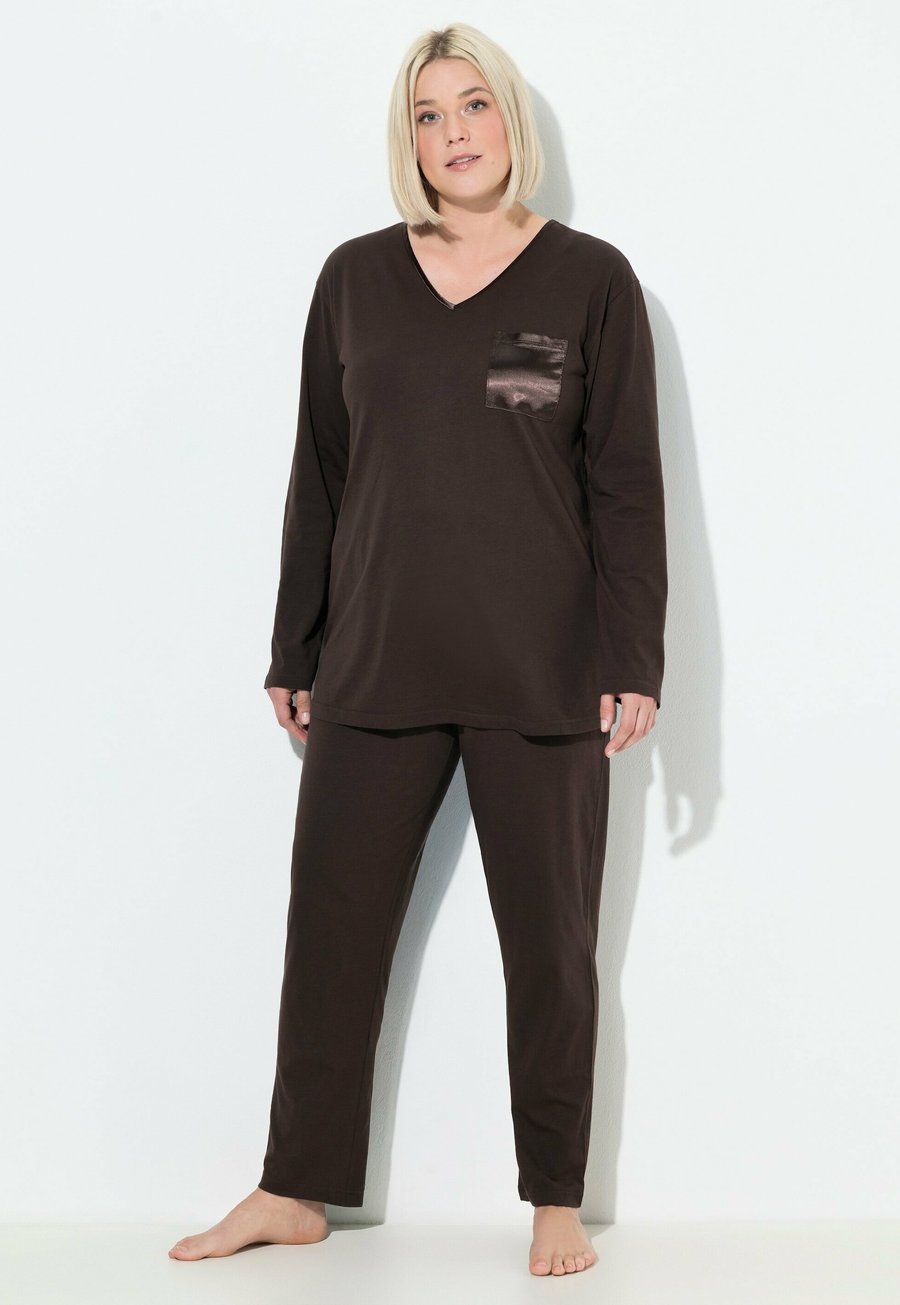 

Пижамный комплект Ulla Popken BRUSTTASCHE V-AUSSCHNITT LANGARM SET, Pine Brown/Brown