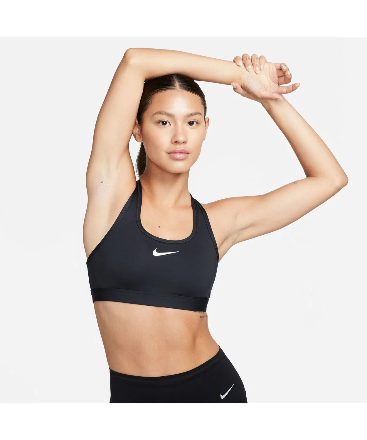 Спортивный бюстгальтер средней поддержки Nike Swoosh MED SPT белый — фото 2