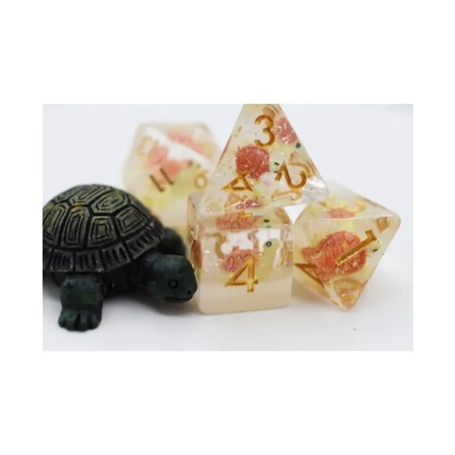 

Набор Poly — Черепаха для вечеринок с золотом (7), Dice Sets - Resin/Acrylic - Black, Grey, White, & Metallics (Foam Brain Games)