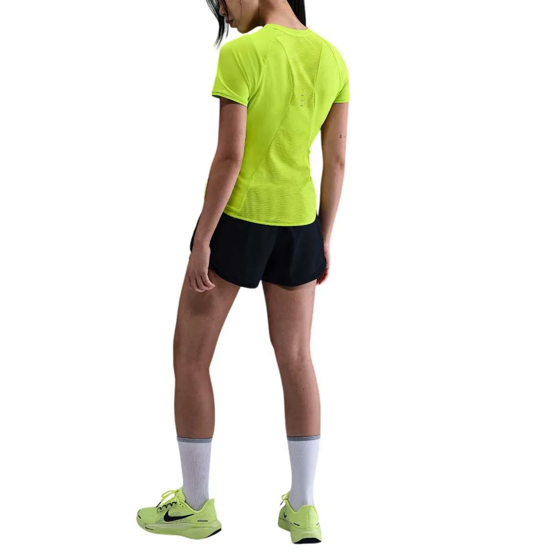 Футболка беговая Nike Dri-FIT зеленая — фото 3