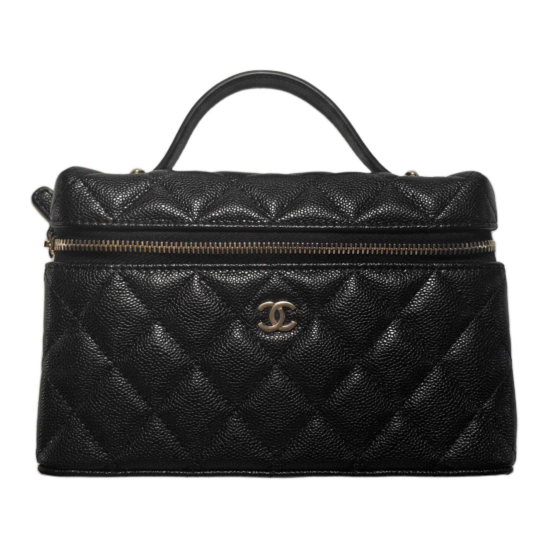 CHANEL Сумка из кожи икры черная женская — фото 2