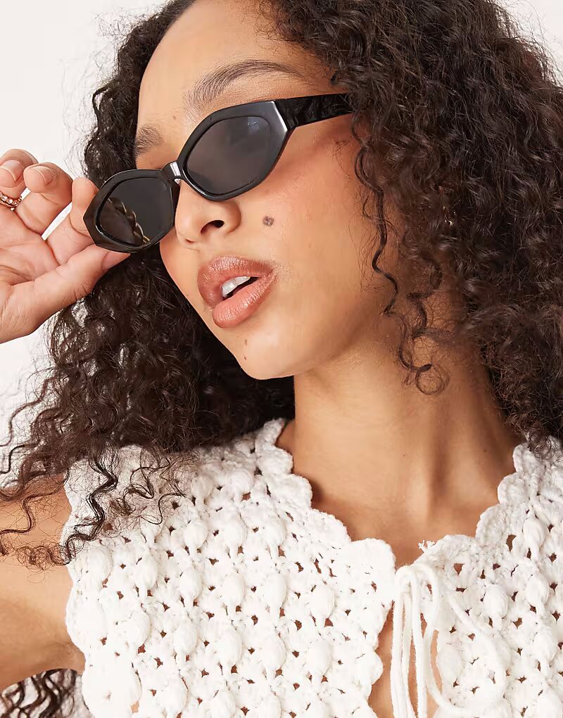 

Солнцезащитные очки Jeepers Peepers с тонкими шестиугольными очками черного цвета