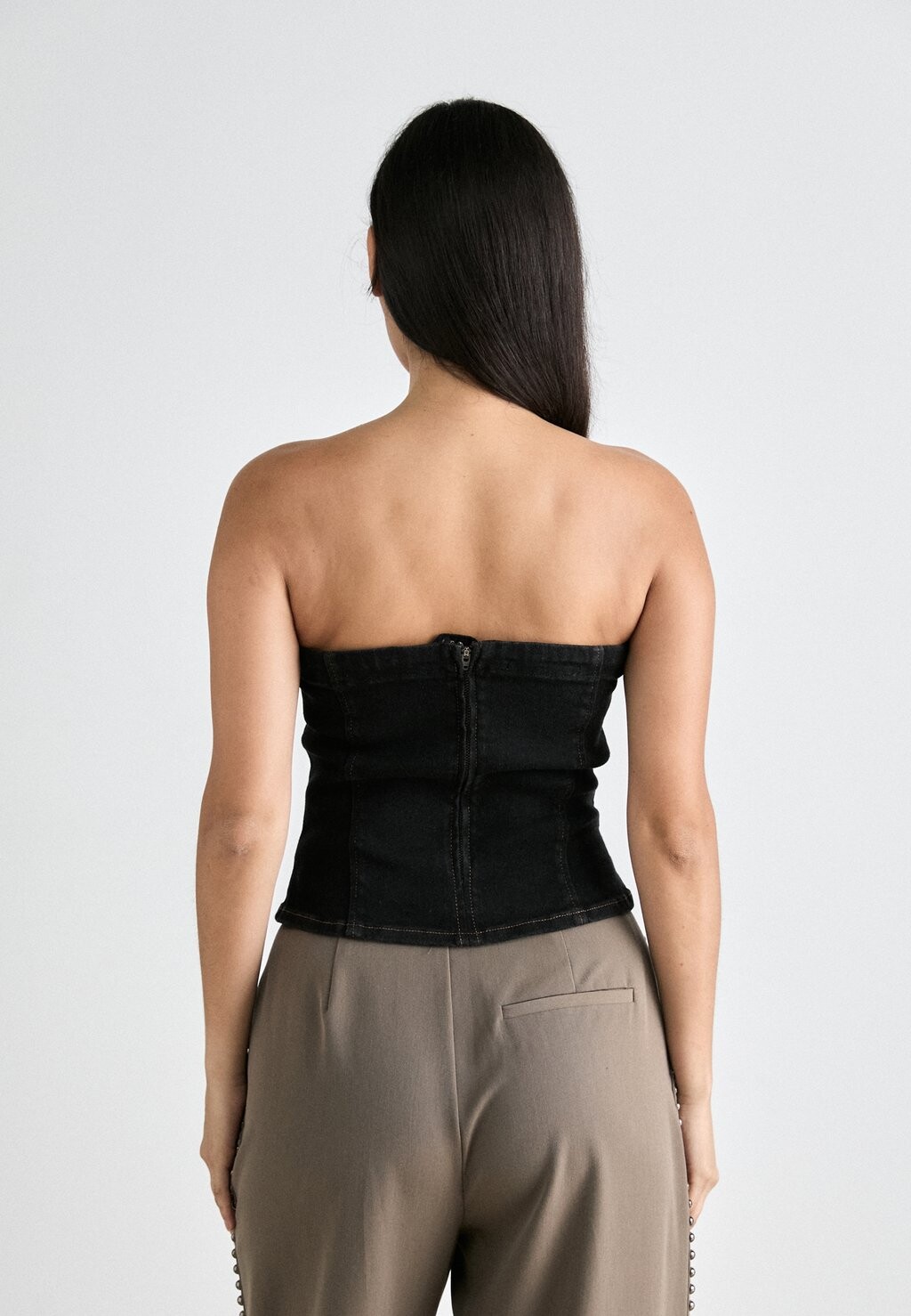 

Топ TUBINA Gestuz, цвет Dark Black Wash