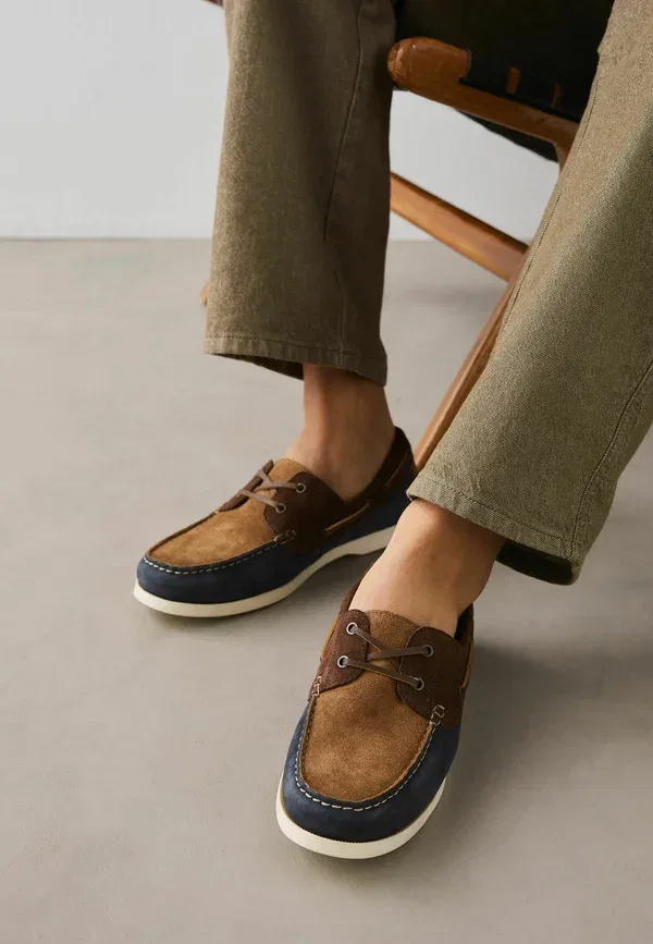 Туфли-лодочки Next, Regular fit leather boat shoes, синий — фото 2